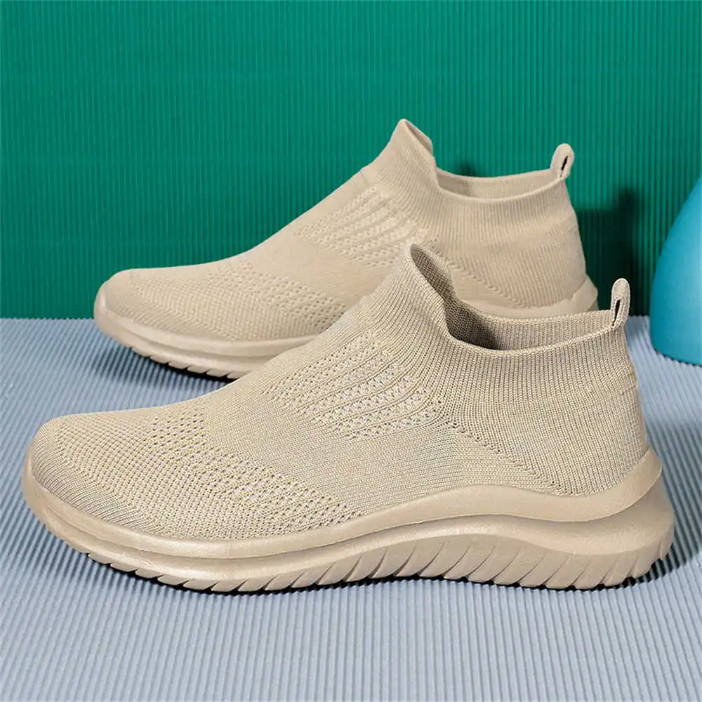 Beige Soft New Novelty Tennis  - Tech Office Names recensione e prezzo